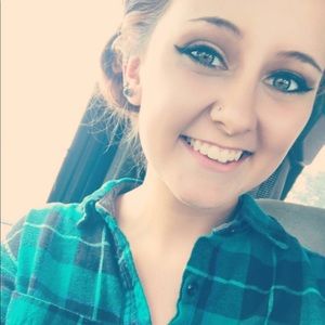 Meet your Posher, Brooke